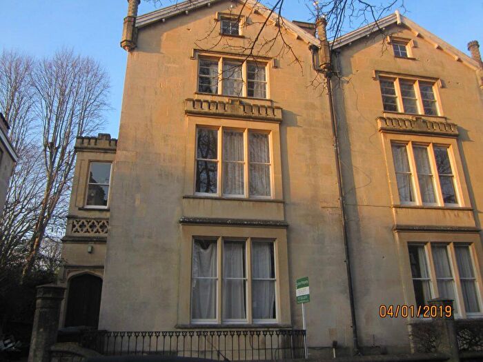 3 Bedroom Flat To Rent In Arlington Villas Basement – Ref:, BS8