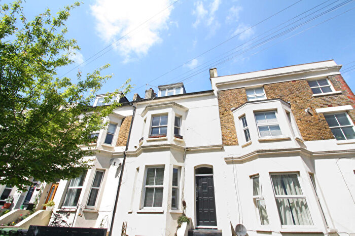 1 Bedroom Flat To Rent In Camden Hill Road, SE19