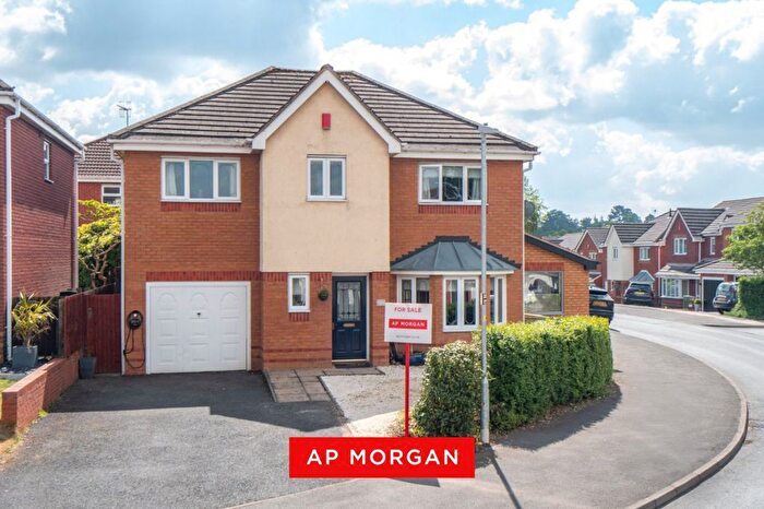 5 Bedroom Detached House For Sale In Royal Worcester Crescent, Bromsgrove, Worcestershire, B60