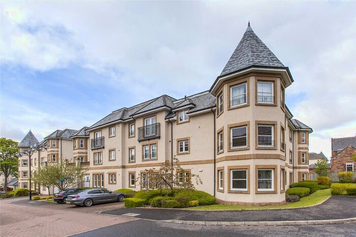 3 Bedroom Flat To Rent In Rattray Drive, Glenlockhart, Edinburgh, EH10