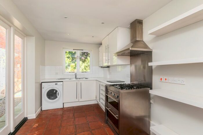 2 Bedroom End Of Terrace House To Rent In Parchment Street, Winchester, SO23