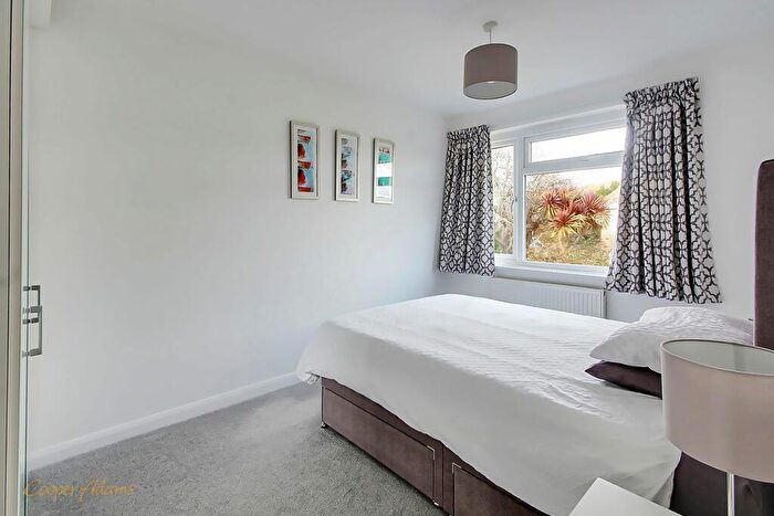 3 Bedroom Terraced House For Sale In Norfolk Gardens, Littlehampton, BN17