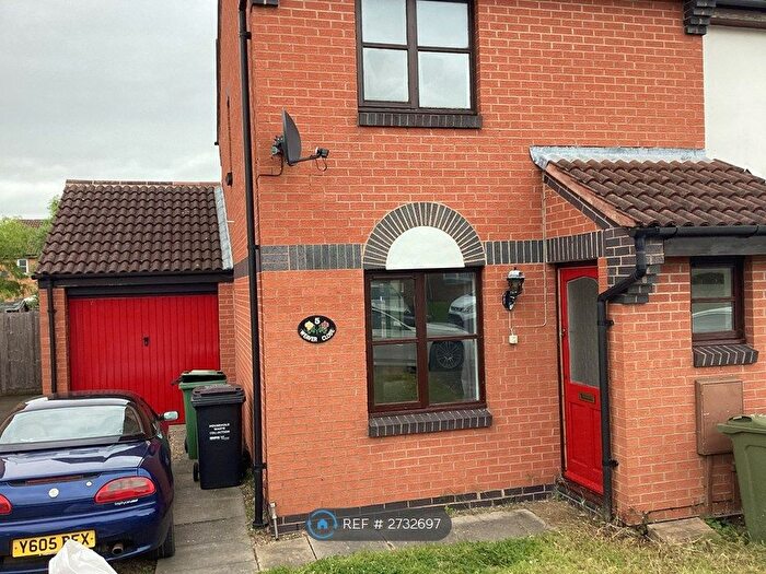 2 Bedroom End Of Terrace House To Rent In Weaver Close, Loughborough, LE11