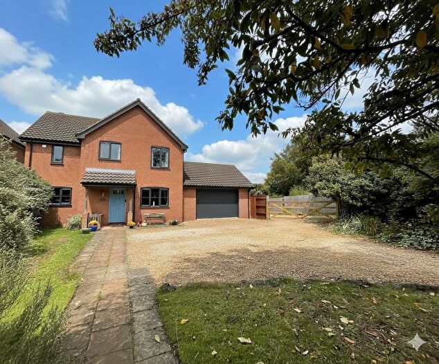 4 Bedroom Detached House For Sale In The Street, Woolpit, IP30