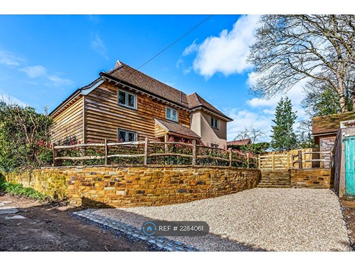 3 Bedroom Detached House To Rent In Collards Lane, Haslemere, GU27