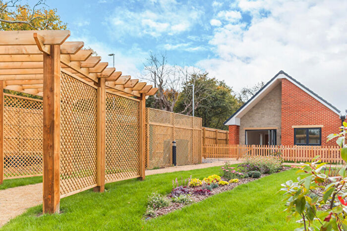 2 Bedroom Semi-Detached Bungalow For Sale In Kingsdown Retirement Village, Kingsdown Road, Swindon, SN3