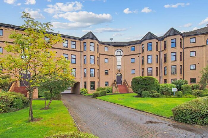 3 Bedroom Flat To Rent In Hughenden Gardens, Flat B, Hyndland, Glasgow, G12