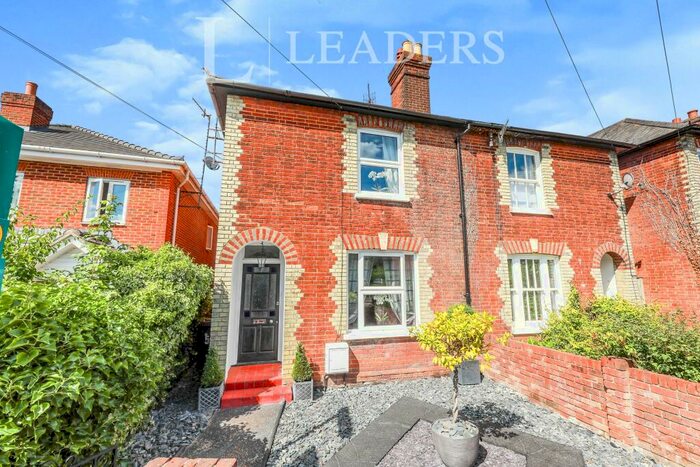 3 Bedroom Semi-Detached House To Rent In Josephs Road, Guildford, GU1