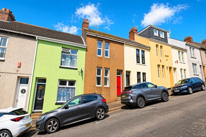 2 Bedroom Terraced House To Rent In Keyham Street, Plymouth, PL5