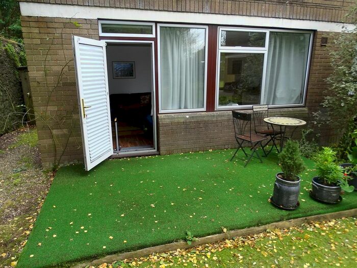 1 Bedroom Flat To Rent In Vicarage Road, Leigh Woods, Bristol, BS8