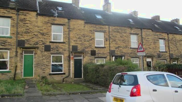 3 Bedroom Terraced House To Rent In Oxford Road, Bradford BD2