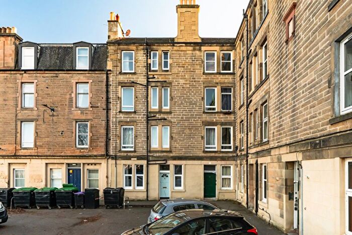 1 Bedroom Flat For Sale In Lower Granton Road, Edinburgh, EH5