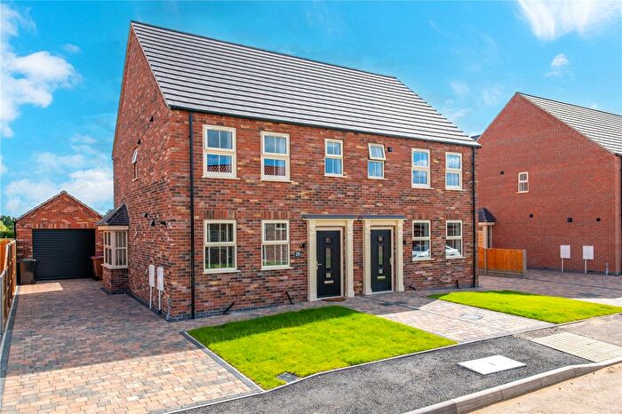 3 Bedroom Semi-Detached House For Sale In Lincoln Road, Ruskington, Sleaford, Lincolnshire, NG34