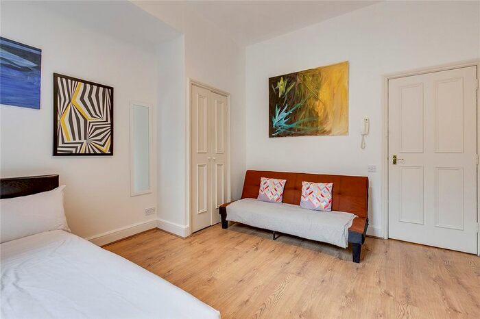 Studio To Rent In Collingham Place, Earls Court, SW5