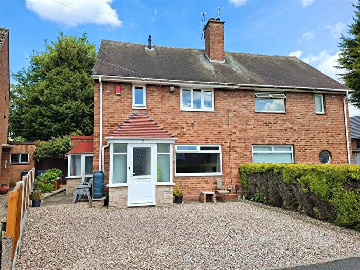 2 Bedroom Semi-Detached House For Sale In Leys Wood Croft, Sheldon, Birmingham, B26