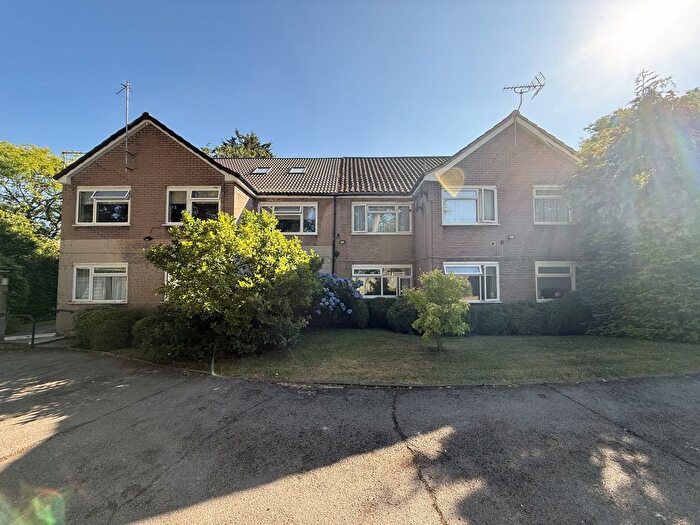 3 Bedroom Maisonette To Rent In Hewett Close, HA7