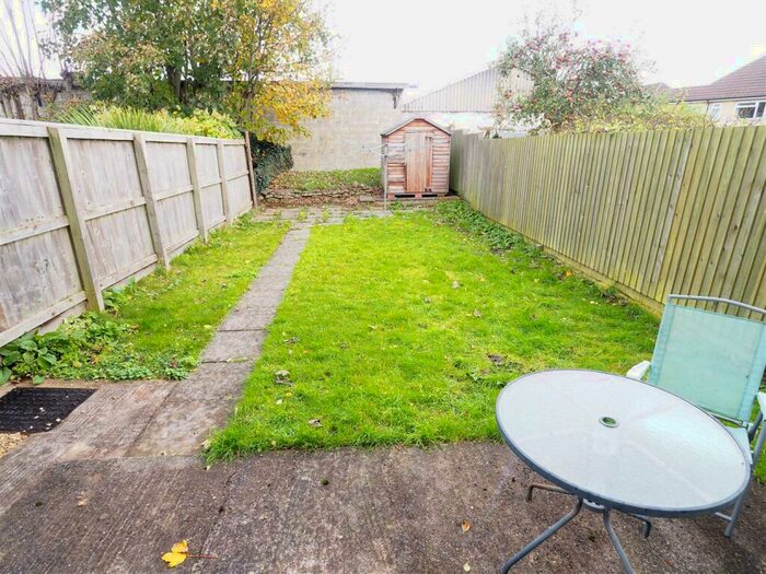6 Bedroom End Of Terrace House To Rent In Stanway Close, Bath, BA2