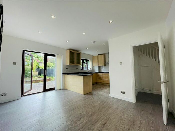 4 Bedroom Terraced House To Rent In Westway, London, SW20