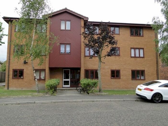 2 Bedroom Flat To Rent In Speedwell Close, Cherry Hinton, Cambridge, CB1