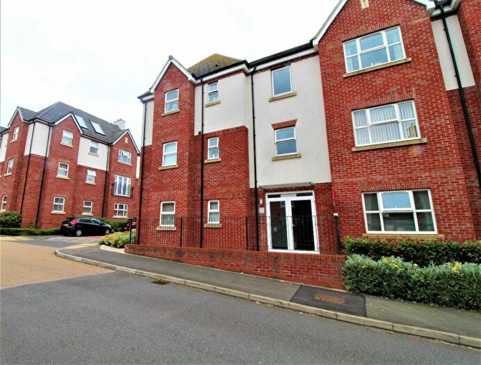 2 Bedroom Apartment To Rent In Tyne Way, Rushden, NN10