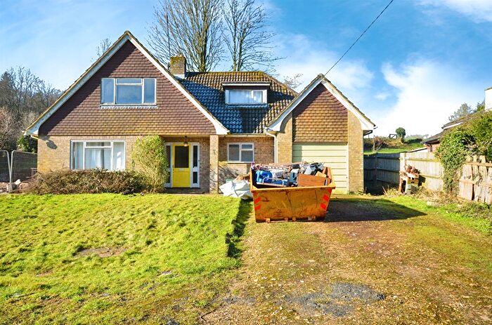 3 Bedroom Detached House For Sale In Green Lane, Ellisfield, Basingstoke, RG25