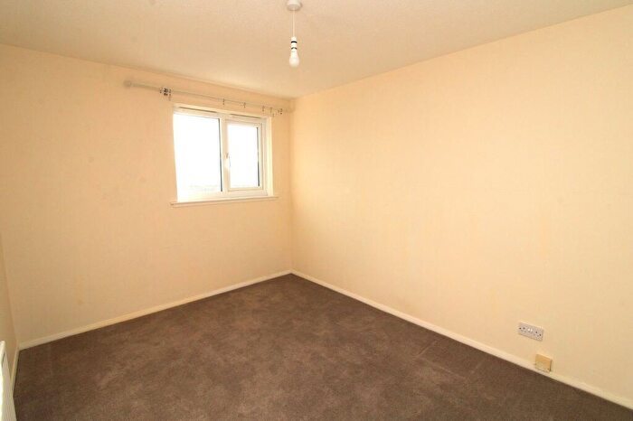 2 Bedroom Flat For Sale In Craigard Place, Kinmylies, Inverness., IV3