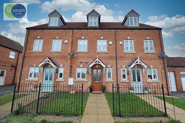 3 Bedroom Town House For Sale In Wharf Road, Kilnhurst, Mexborough, S64