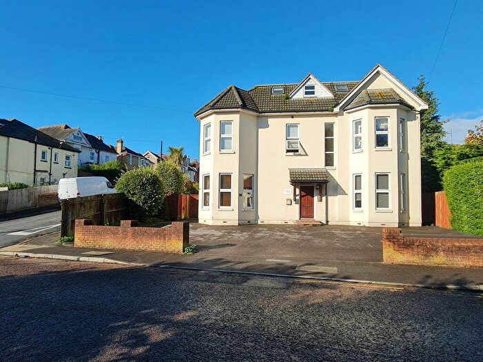 1 Bedroom Flat To Rent In Vale Road, Boscombe (), P10