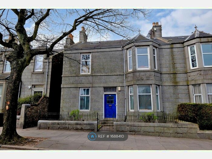 3 Bedroom Flat To Rent In King Street, Aberdeen, AB24