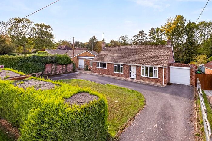 3 Bedroom Detached House For Sale In The Drive, Ifold, RH14