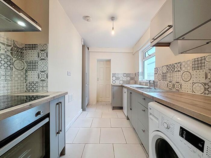1 Bedroom House To Rent In Caerphilly Road, Cardiff, CF14