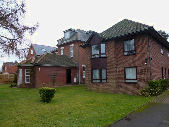 1 Bedroom Flat To Rent In Tremona Road, Southampton, SO16