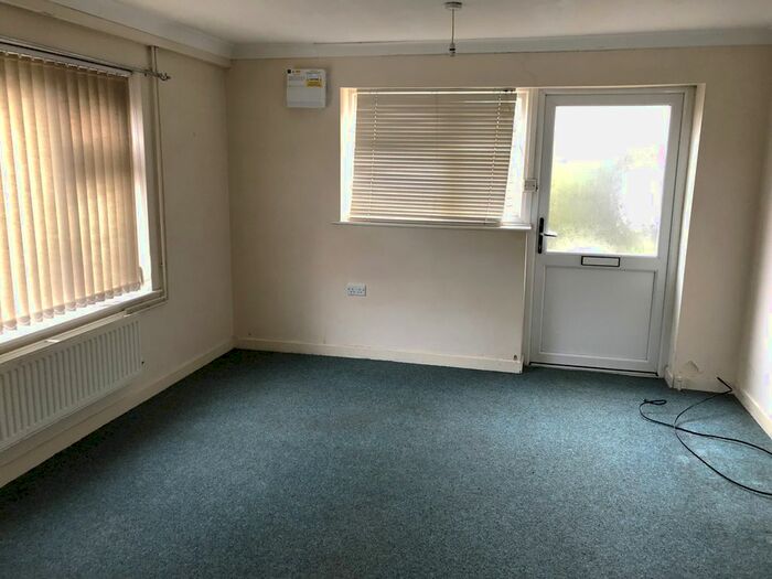 Studio To Rent In West Way, Wick, Littlehampton, BN17
