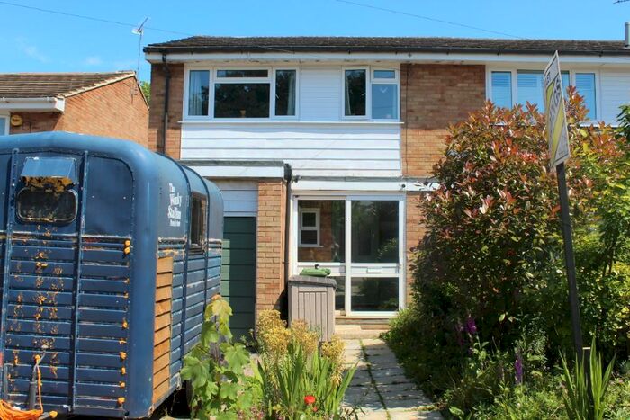 3 Bedroom Semi-Detached House To Rent In Arbour Close, Brentwood, Essex, CM14