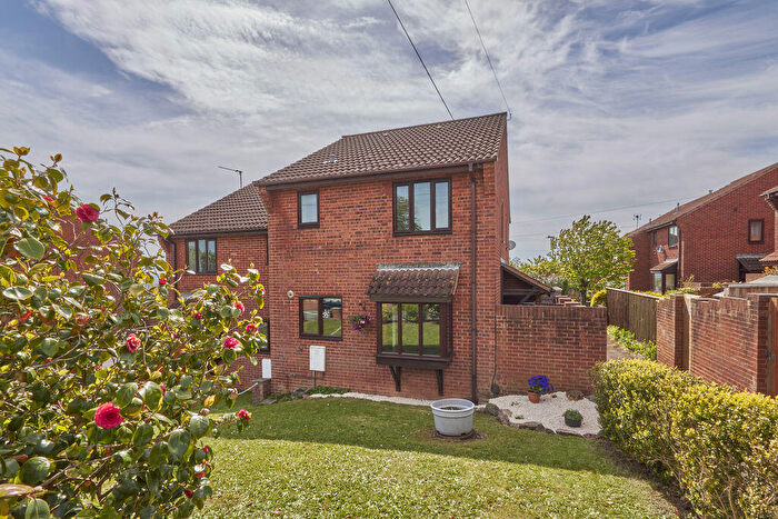 1 Bedroom Terraced House For Sale In Celia Crescent, Beacon Heath, EX4