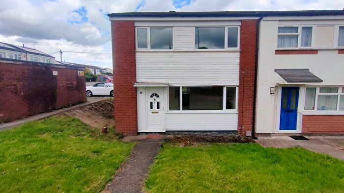 3 Bedroom End Of Terrace House For Sale In Chester Road, Wrexham, LL12
