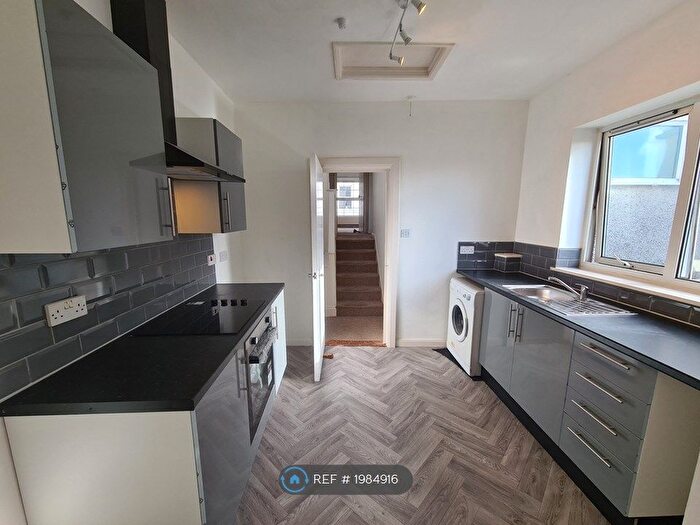 2 Bedroom Flat To Rent In Prospect Street, Plymouth, PL4