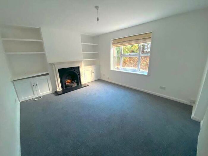 2 Bedroom Apartment To Rent In Balfour Road, Brighton, East Sussex, BN1