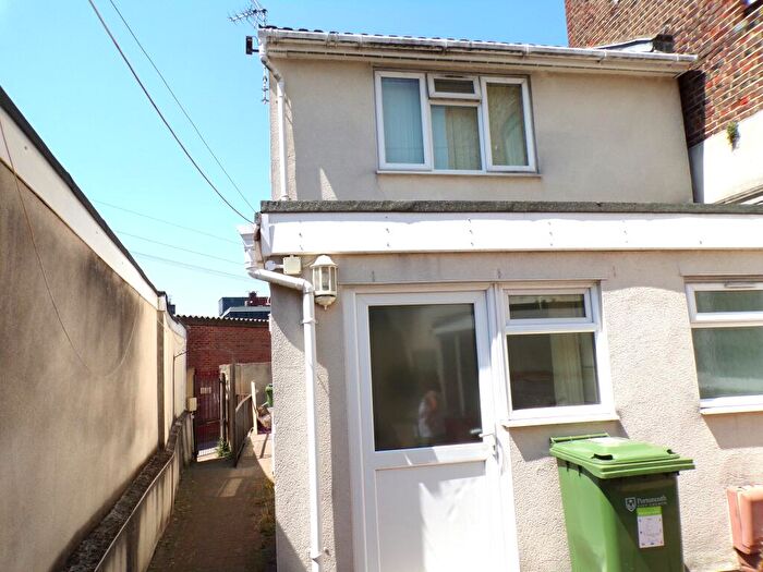 1 Bedroom Flat To Rent In Pitcroft Lane, Portsmouth, City Of Portsmouth, PO2