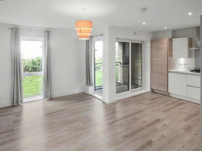 2 Bedroom Flat To Rent In Mortimer Square, Swanscombe, DA10