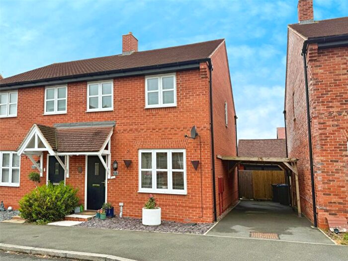 3 Bedroom Semi Detached House For Sale In Stocks Lane, Winslow, MK18