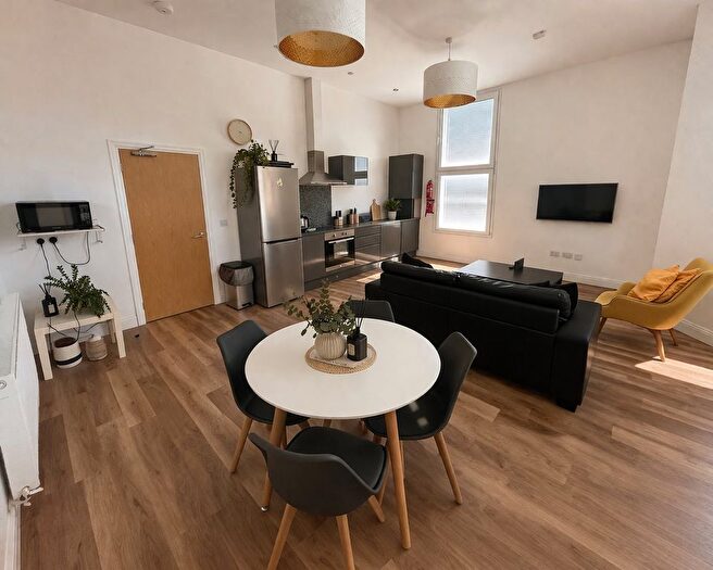 2 Bedroom Property To Rent In Osborne Terrace, Sandyford, Newcastle Upon Tyne, NE2