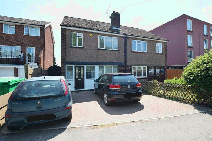 3 Bedroom Semi-Detached House To Rent In Marlborough Road, Gillingham, ME7