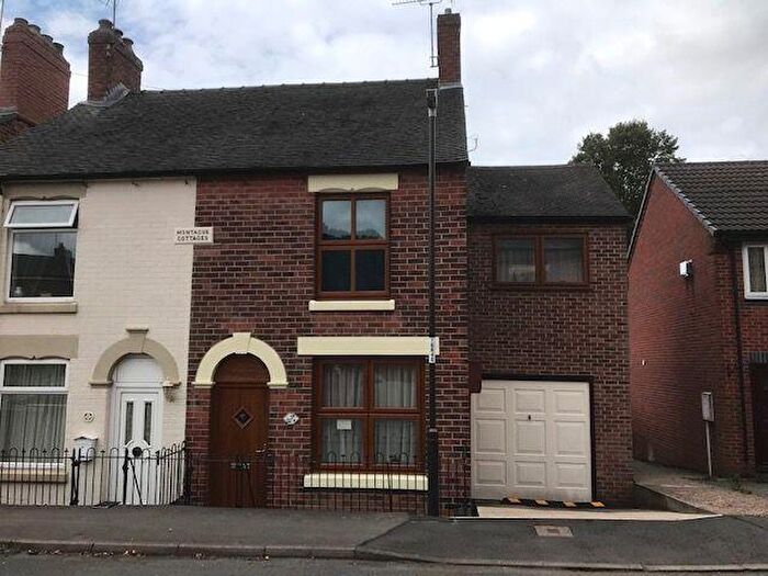 3 Bedroom Semi-Detached House For Sale In Glebe Street, Swadlincote, Derbyshire, DE11