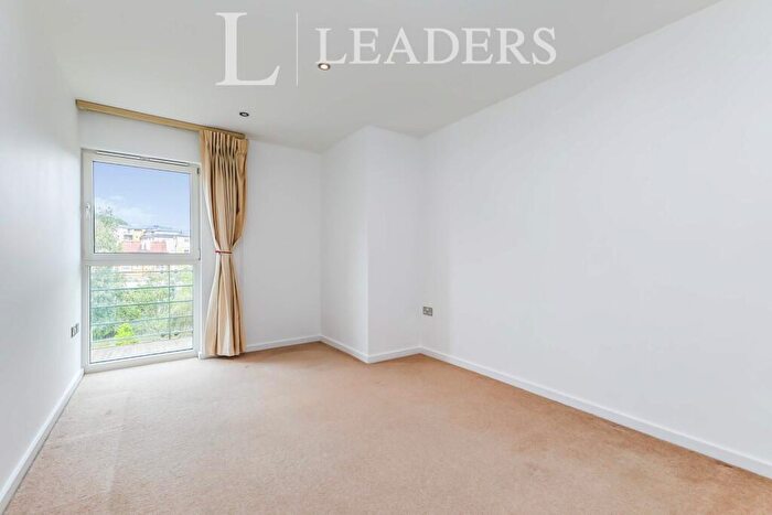 2 Bedroom Apartment To Rent In Woolsack Way, Godalming, GU7