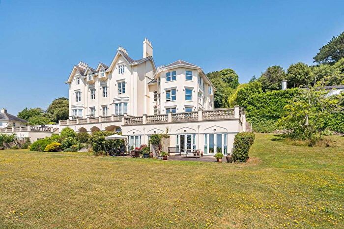 2 Bedroom Flat For Sale In Middle Lincombe Road, Torquay, Devon, TQ1