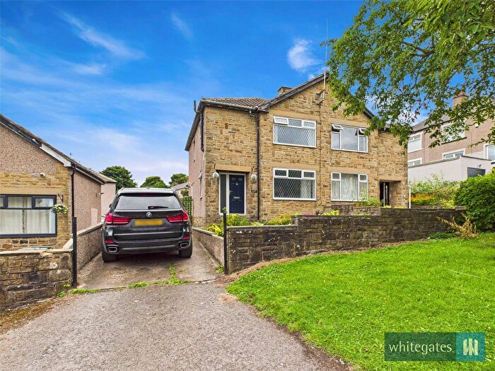3 Bedroom Semi-Detached House For Sale In Brownroyd Hill Road, Bradford, West Yorkshire, BD6
