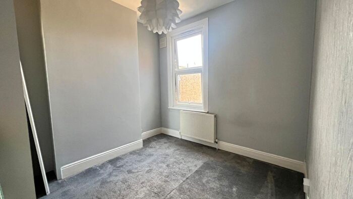 1 Bedroom Flat To Rent In London, E12