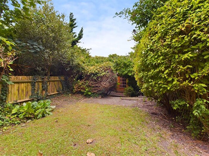 4 Bedroom Terraced House To Rent In Riley Road, Brighton, East Sussex, BN2