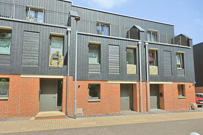 3 Bedroom Terraced House For Sale In Broomsfield, Norwich, NR5